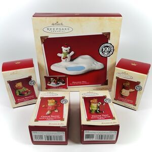 COMPLETE SET Hallmark Snow Cub Club Hollyday Hill base Teddy Bear Ornaments 2002
